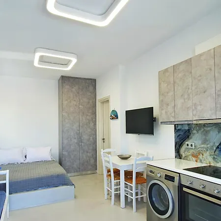 Secret North House *